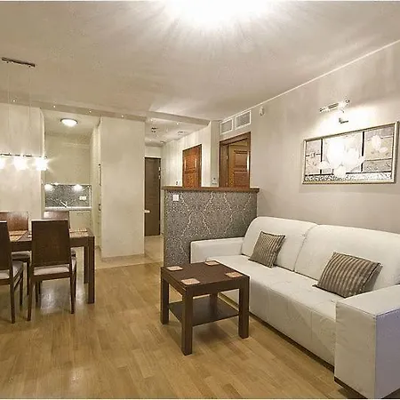 Sea Towers Apartment *